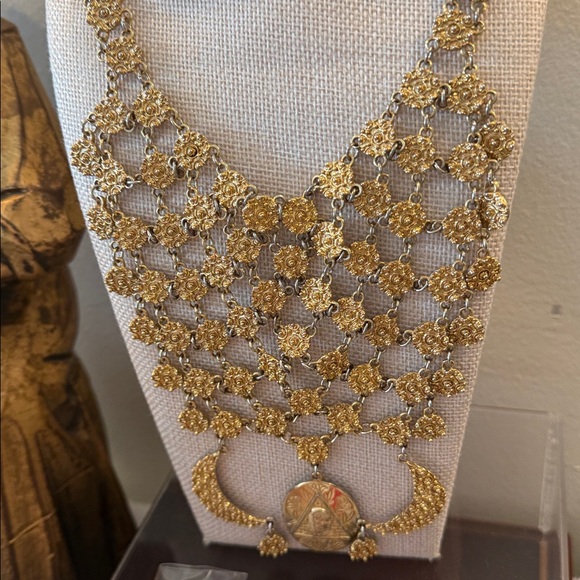 Come dig with me.  Unlisted gorgeousness in every price range. - Picture 9 of 16